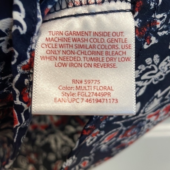 Navy Muti-Floral Top XL 16-18 - Picture 4 of 4